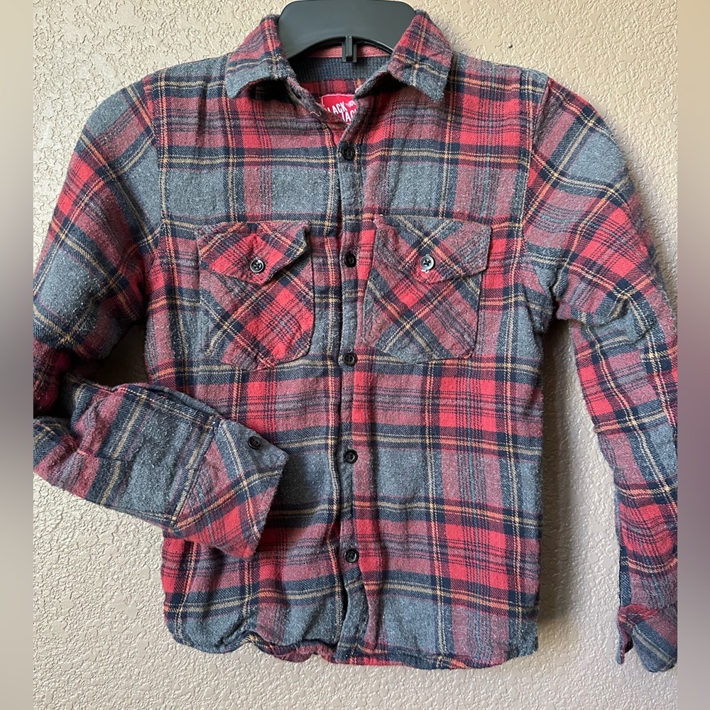 Boys thermal lined flannel. Warm & thick. Size Small (8)